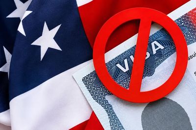 Chính quyền Trump thu hồi hơn 175.000 thị thực