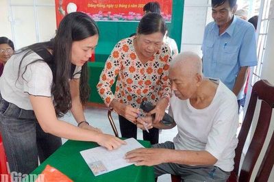 Giồng Riềng đưa việc học và làm theo Bác vào từng việc cụ thể