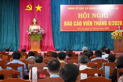 Đảng ủy các cơ quan Đảng tỉnh Gia Lai tổ chức Hội nghị báo cáo viên tháng 8