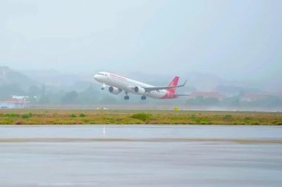 Nâng cao năng lực cảng hàng không bảo đảm an ninh, thông minh, thân thiện
