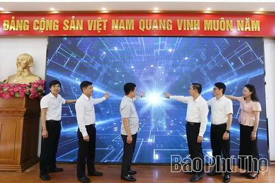 Ra mắt phần mềm quản trị và điều hành dữ liệu số