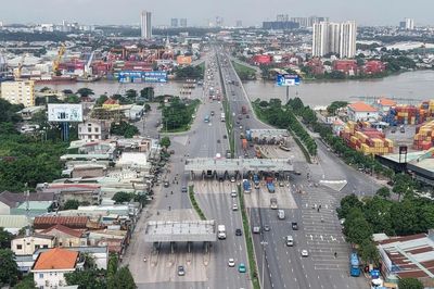 Bắt đầu tháo dỡ trạm thu phí cầu Đồng Nai, vẫn duy trì 4 làn xe trên QL1