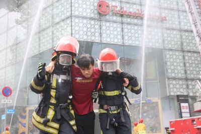 Hơn 3.000 người diễn tập PCCC và CNCH tại tòa nhà Saigon Center