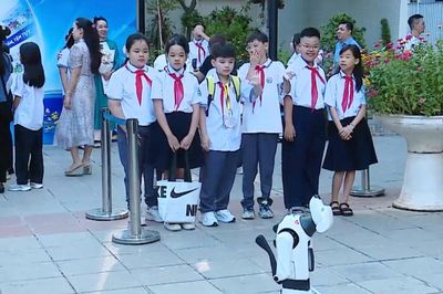 1.359 học sinh lớp 6 về chung một mái trường