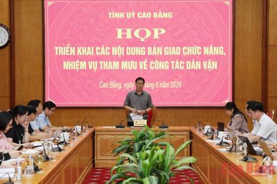 Họp triển khai các nội dung bàn giao chức năng, nhiệm vụ tham mưu về công tác dân vận