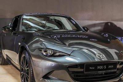 Mazda MX-5 thế hệ mới: Giữ động cơ 2.5L, có thể dùng cả động cơ xăng và mô-tơ điện