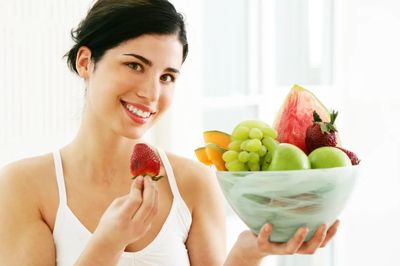 Muốn trái cây tốt cho sức khỏe, nhất định tránh 3 kiểu ăn này