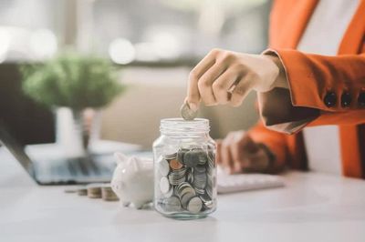 Vì sao nhiều gia đình thu nhập không cao vẫn hiếm khi rơi vào cảnh thiếu tiền cuối tháng?