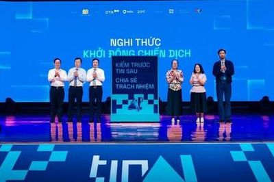 Hành trình xây dựng niềm tin số: Bài 2: 'Không một mình' trên không gian mạng