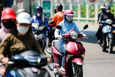 Dự báo thời tiết Hà Nội ngày mai 12/8: Nắng nóng gay gắt, nhiệt độ cao nhất 36°C