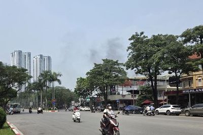 Hà Nội tiếp tục nắng nóng gay gắt