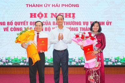 Hải Phòng công bố quyết định về công tác cán bộ