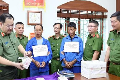 Lai Châu: Triệt phá đường dây vận chuyển 8 bánh heroin