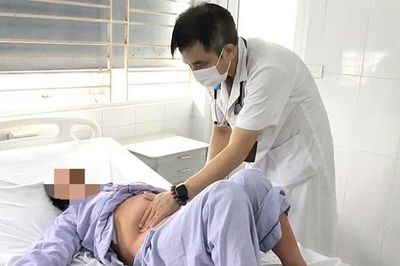 Sốt xuất huyết vào mùa cao điểm, cảnh báo thời điểm dễ chuyển nặng