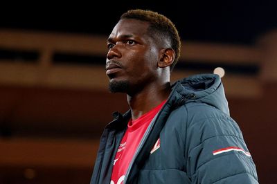 Cay đắng cho Pogba