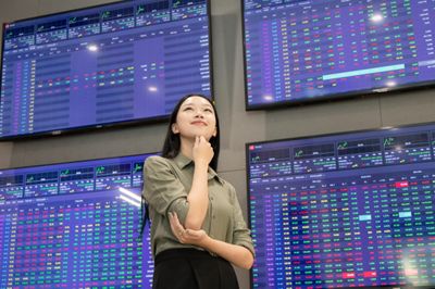 Chứng khoán tăng lên vùng cao nhất một tháng