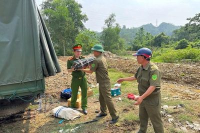 Thanh Hóa tiêu hủy hàng trăm khẩu súng, hơn 1.700 viên đạn