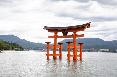 Đền Itsukushima – Tuyệt tác kiến trúc giữa biển trời Hiroshima, Nhật Bản