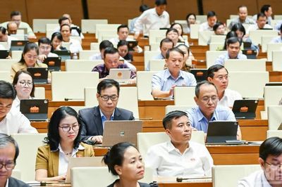 Đổi mới quản trị, tạo động lực phát triển cho hai thành phố trực thuộc Trung ương