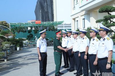 Bộ Quốc phòng kiểm tra công tác quân sự, quốc phòng tại Lữ đoàn 169
