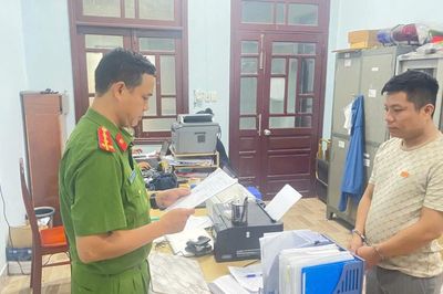Công an phường An Khê bắt tạm giam đối tượng có hành vi 'gá bạc'