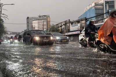 Nam bộ giảm mưa trong ngày 12 và 13-8