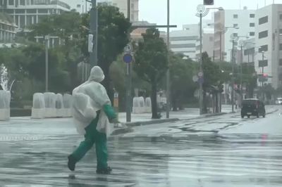 Bão Chan-hom đổ bộ vùng Đại Tokyo, hàng nghìn hộ gia đình mất điện