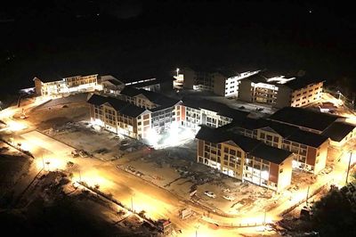 Những ngày 'nước rút' trên công trường Trường Phổ thông nội trú A Mú Sung