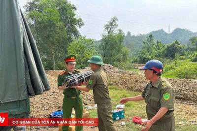 Tiêu hủy hàng trăm khẩu súng, công cụ hỗ trợ