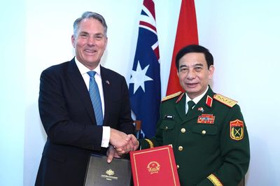 Đại tướng Phan Văn Giang mời Australia dự Triển lãm quốc phòng tại Việt Nam