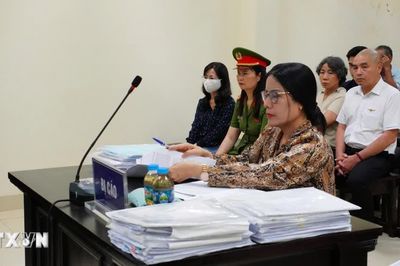 Hà Nội: Sắp xử phúc thẩm cựu Hiệu trưởng thu tiền học thêm cao hơn quy định