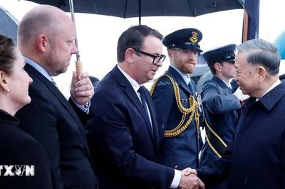 Tổng Bí thư, Chủ tịch nước Tô Lâm đến Auckland, bắt đầu thăm New Zealand