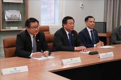 Thúc đẩy hợp tác Việt Nam - Australia về đào tạo cán bộ và tư vấn chính sách
