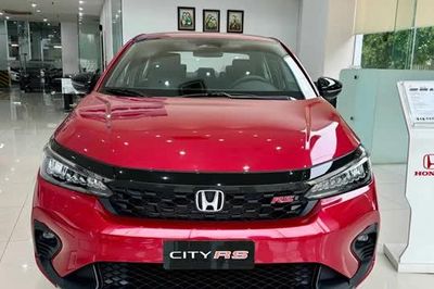 Honda City giảm giá mạnh trong tháng 8, quyết đua doanh số với Toyota Vios, Hyundai Accent