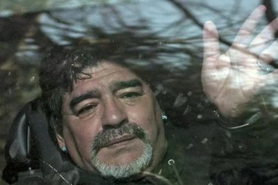 Maradona từng có nhiều "dấu hiệu nguy hiểm" nhưng không được xử lý