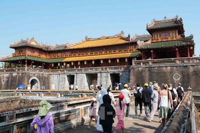 Huế kỳ vọng du lịch và đầu tư công tạo đà tăng trưởng cuối năm