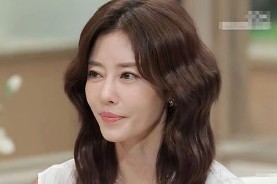 Nữ ca sĩ Lee Ji Hyun mắc bệnh lao sau ly hôn