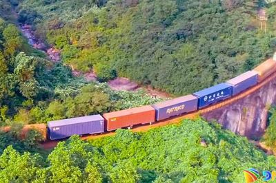 Chuyển đổi Tổng Công ty Đường sắt Việt Nam thành Tập đoàn Đường sắt quốc gia Việt Nam