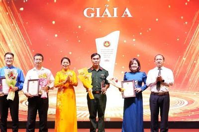 Trao giải Cuộc thi chính luận về bảo vệ nền tảng tư tưởng của Đảng tỉnh Gia Lai năm 2026
