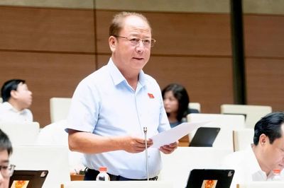 Đại biểu Quốc hội tỉnh Lào Cai đề nghị Quốc hội xem xét thông qua Nghị quyết điều chỉnh dự án xây dựng tuyến đường sắt Lào Cai - Hà Nội - Hải Phòng