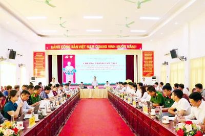 Sở Xây dựng làm việc với Đảng bộ phường Nghĩa Lộ và Cầu Thia