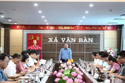Đoàn giám sát của HĐND tỉnh làm việc với xã Văn Bàn về công tác bồi thường, hỗ trợ, tái định cư