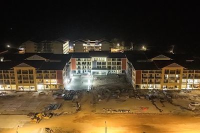 Xuyên đêm thi công dự án trường nội trú biên giới A Mú Sung