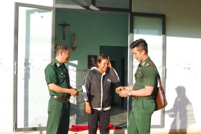 Xây dựng 'biên giới lòng dân' vững chắc