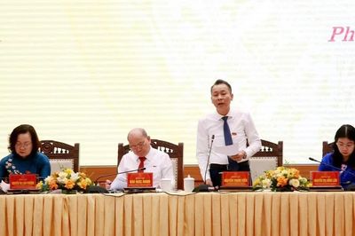 Nhiều ý kiến thảo luận thẳng thắn về phân cấp, đầu tư công và chế độ chính sách