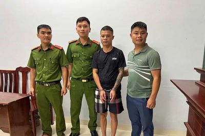 Bắt giữ đối tượng truy nã tội đánh bạc lẩn trốn tại nhà trọ