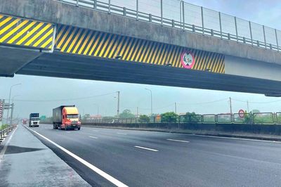 Bộ Xây dựng yêu cầu sớm đưa dự án mở rộng cao tốc Cao Bồ - Mai Sơn vào khai thác