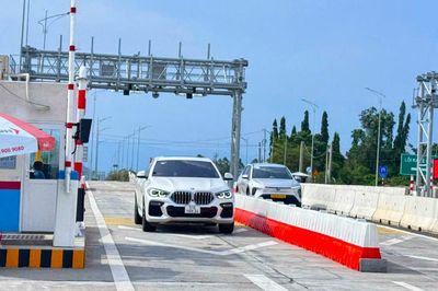 Bộ Xây dựng yêu cầu khắc phục tồn tại hệ thống thu phí trên 5 tuyến cao tốc trước 15/8