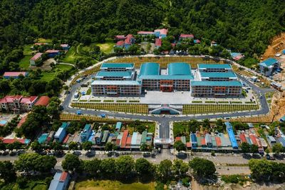Cuộc đua về đích cho những ngôi trường nơi biên cương trước năm học mới