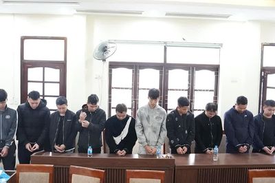 Bóc gỡ đường dây lừa đảo, mua bán dữ liệu và rửa tiền trên không gian mạng